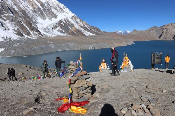 आकर्षणको केन्द्र हिमताल   